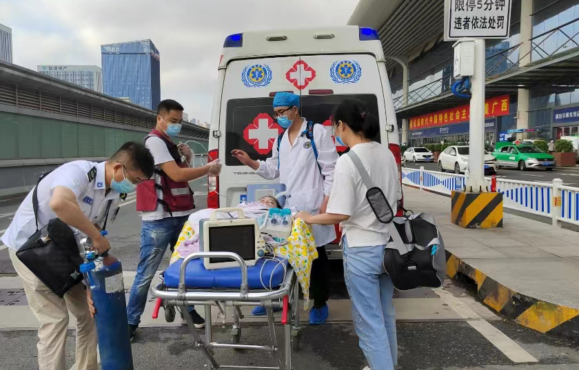 都江堰市救护车出租公司